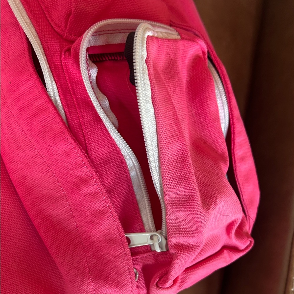 Kavu Bright Pink Crossbody Sling Bag - Picture 3 of 7